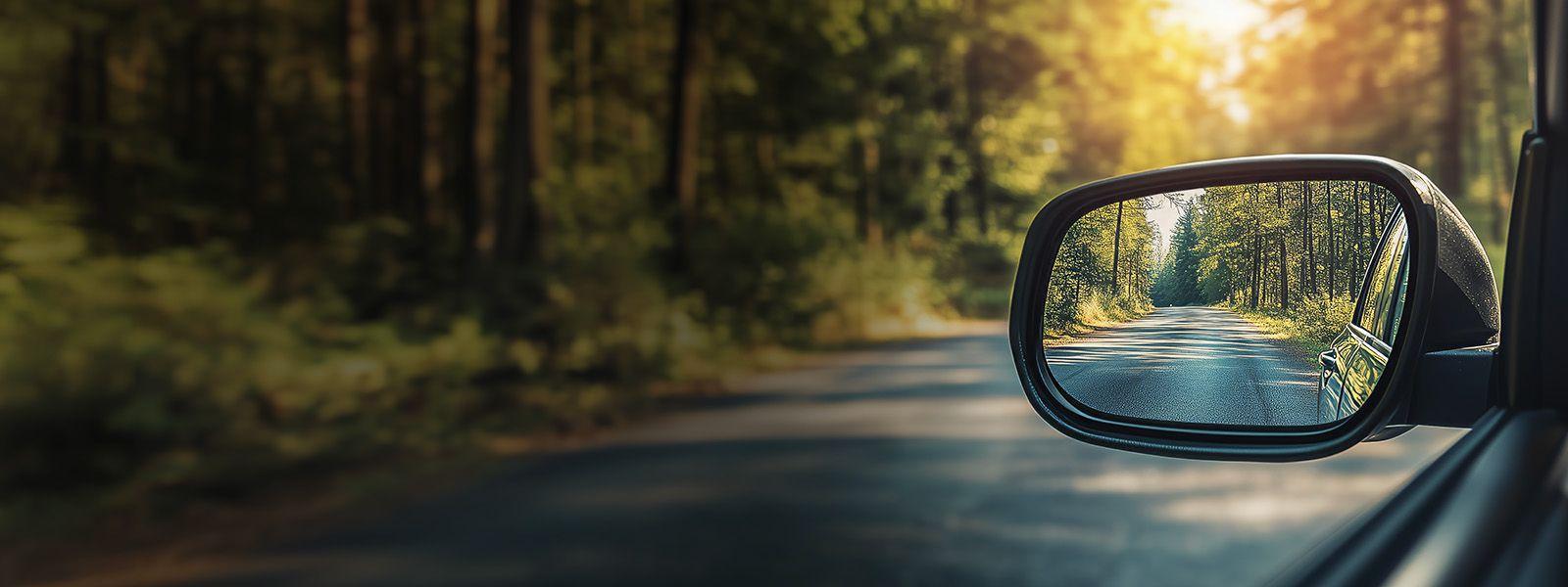 Reflecting Excellence: Make Product Descriptions Better with ContentHubGPT